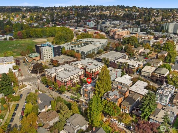 6544 C Latona Avenue NE, Seattle WA 98115