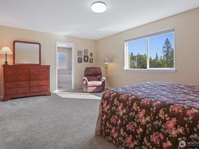 130 178th Street SE, Bothell WA 98012