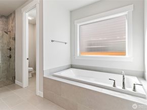 1698 SW 344th Place, Federal Way WA 98023