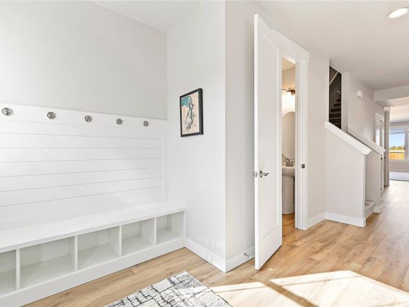 1698 SW 344th Place, Federal Way WA 98023