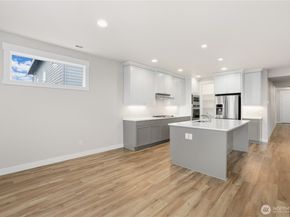 1698 SW 344th Place, Federal Way WA 98023