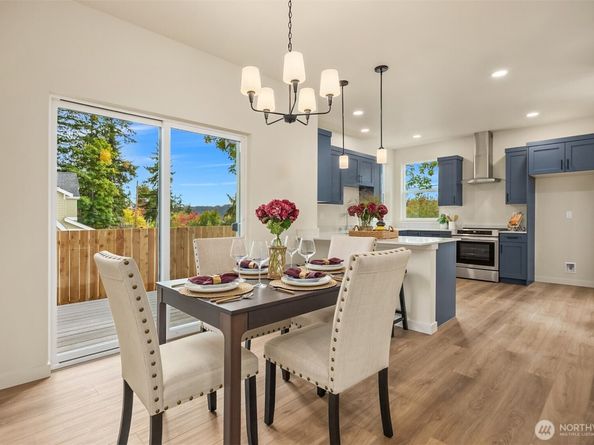23 Beargrass Lane NE, Poulsbo WA 98370