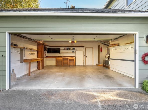9656 Sandy Isle Lane NW, Silverdale WA 98383