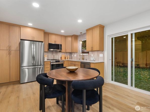 14033 2nd Avenue NW, Seattle WA 98177