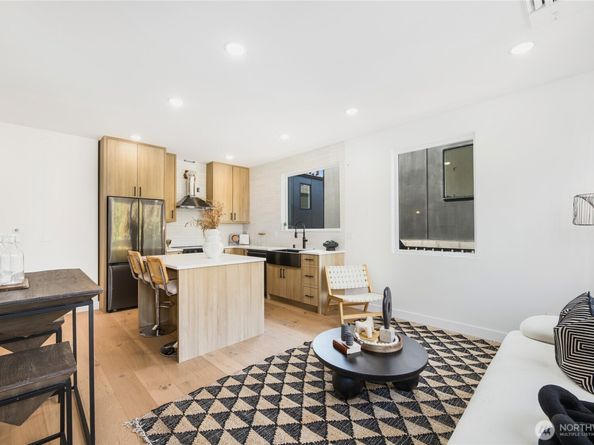 1805 SW Elmgrove Street, Seattle WA 98106