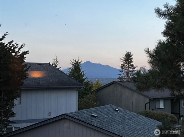 800 96th Avenue NE D202, Lake Stevens WA 98258