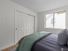 800 96th Avenue NE D202, Lake Stevens WA 98258