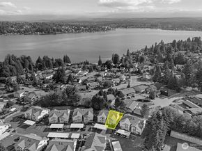 800 96th Avenue NE D202, Lake Stevens WA 98258