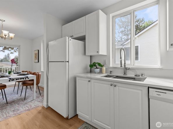 800 96th Avenue NE D202, Lake Stevens WA 98258
