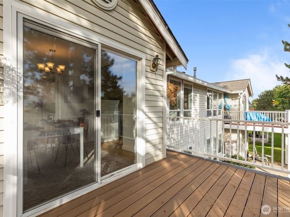 800 96th Avenue NE D202, Lake Stevens WA 98258