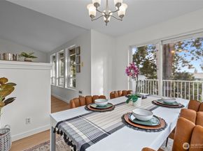 800 96th Avenue NE D202, Lake Stevens WA 98258