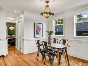 922 Nob Hill Avenue N, Seattle WA 98109