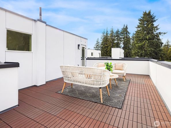 18011 2nd Avenue NE B, Shoreline WA 98155