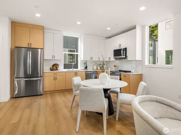 18011 2nd Avenue NE B, Shoreline WA 98155