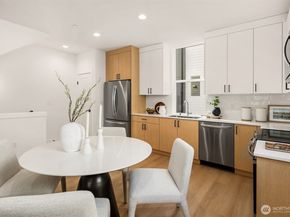 18011 2nd Avenue NE B, Shoreline WA 98155