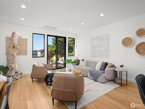 2214 Broadway E A, Seattle WA 98102