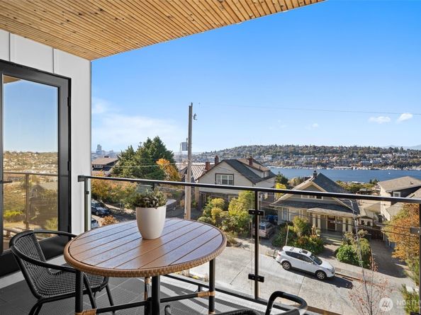 2214 Broadway E A, Seattle WA 98102