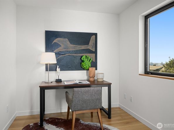 2214 Broadway E A, Seattle WA 98102