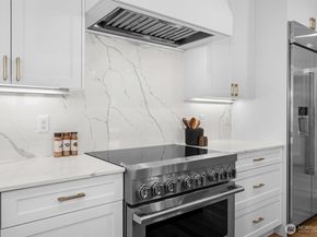 2214 Broadway E A, Seattle WA 98102