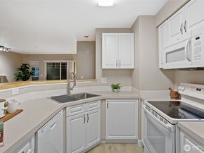 18501 SE Newport Way G132, Issaquah WA 98027