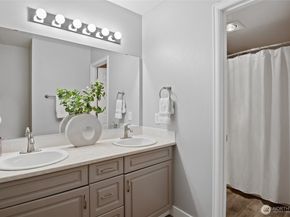 18501 SE Newport Way G132, Issaquah WA 98027