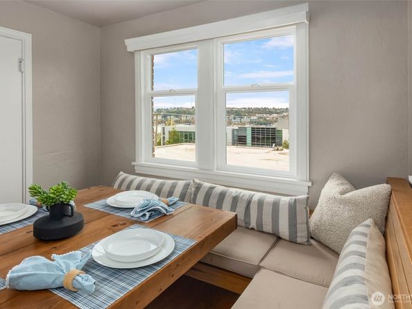 2717 Franklin Avenue E 304, Seattle WA 98102