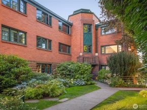 2717 Franklin Avenue E 304, Seattle WA 98102