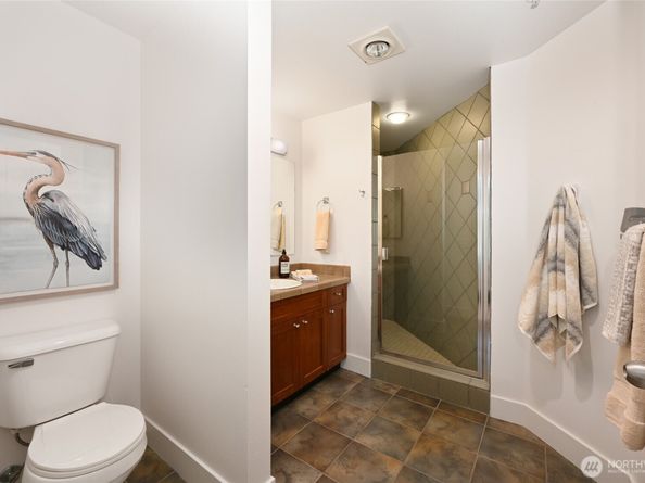 3919 Latona Avenue NE 307, Seattle WA 98103