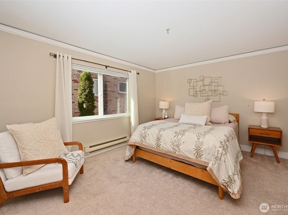3919 Latona Avenue NE 307, Seattle WA 98103