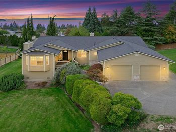 2408 Viewcrest Avenue