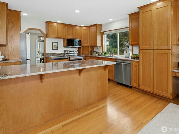 2408 Viewcrest Avenue, Everett WA 98203