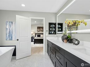 2408 Viewcrest Avenue, Everett WA 98203