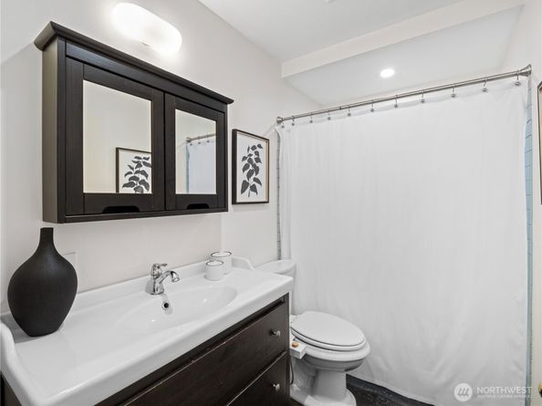 11640 59th Avenue S, Seattle WA 98178