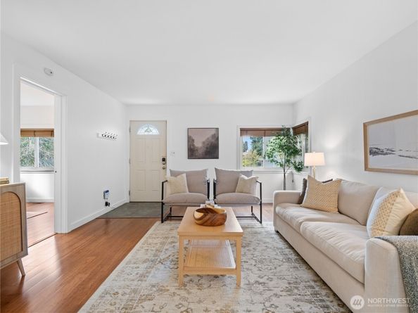 11640 59th Avenue S, Seattle WA 98178