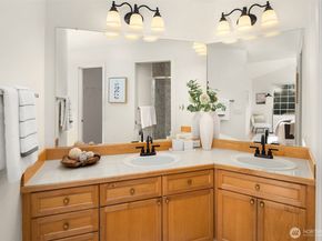 18544 NE 57th Street, Redmond WA 98052