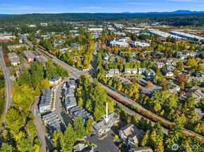 18544 NE 57th Street, Redmond WA 98052