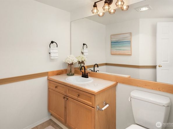 18544 NE 57th Street, Redmond WA 98052