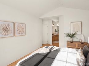 18544 NE 57th Street, Redmond WA 98052