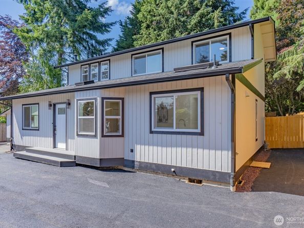 16828 Ambaum Boulevard S, Burien WA 98148