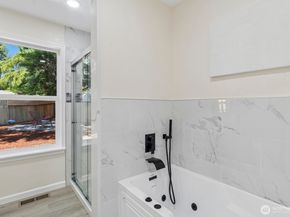 16828 Ambaum Boulevard S, Burien WA 98148
