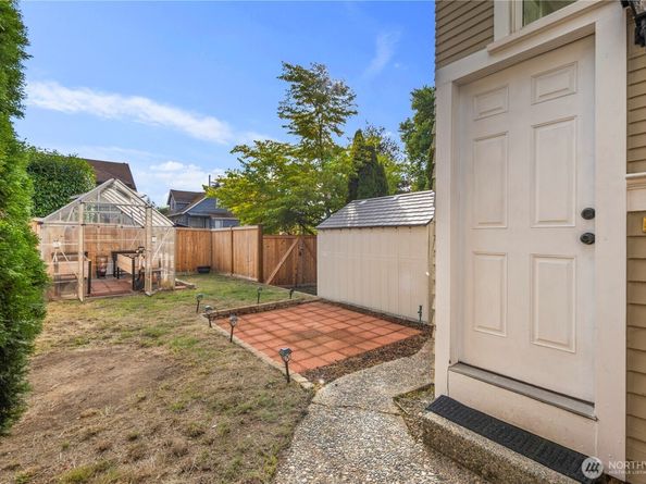 1937 5th St, Bremerton WA 98337