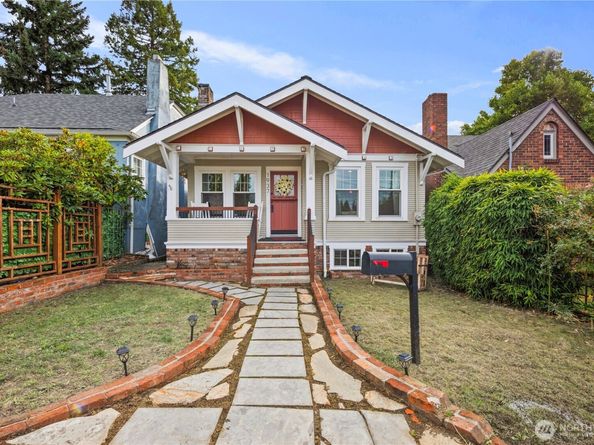 1937 5th St, Bremerton WA 98337