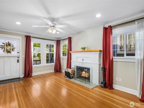 1937 5th St, Bremerton WA 98337