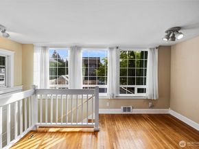1937 5th St, Bremerton WA 98337