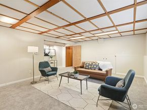3225 165th Avenue SE, Bellevue WA 98008
