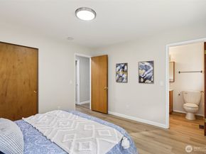 3225 165th Avenue SE, Bellevue WA 98008