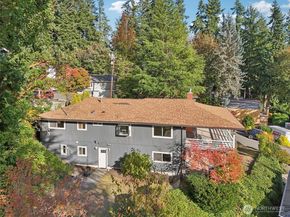 3225 165th Avenue SE, Bellevue WA 98008