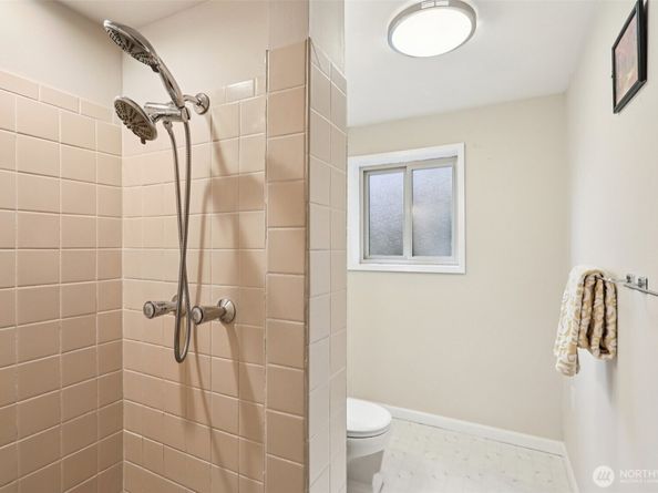 3225 165th Avenue SE, Bellevue WA 98008