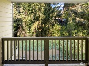 1900 N Northgate Way 1944, Seattle WA 98133