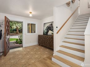 14235 248th Place SE, Issaquah WA 98027